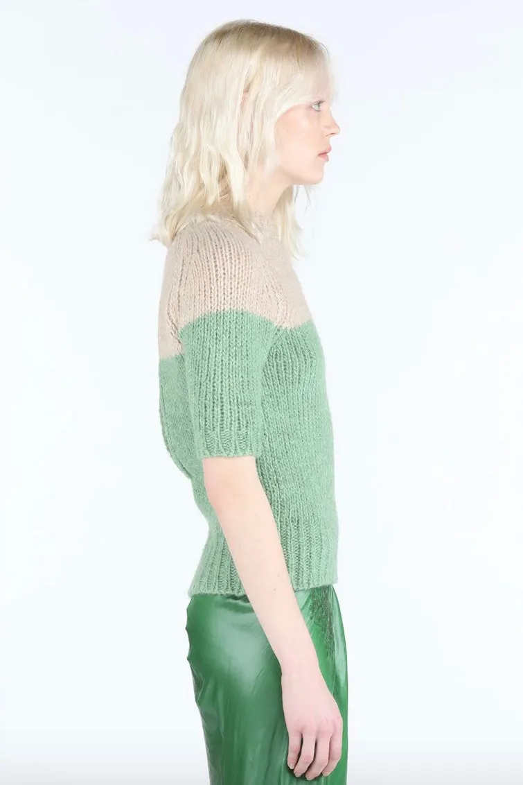 No.21 - Two-Tone Cut Out Sweater: Fantasy Green
