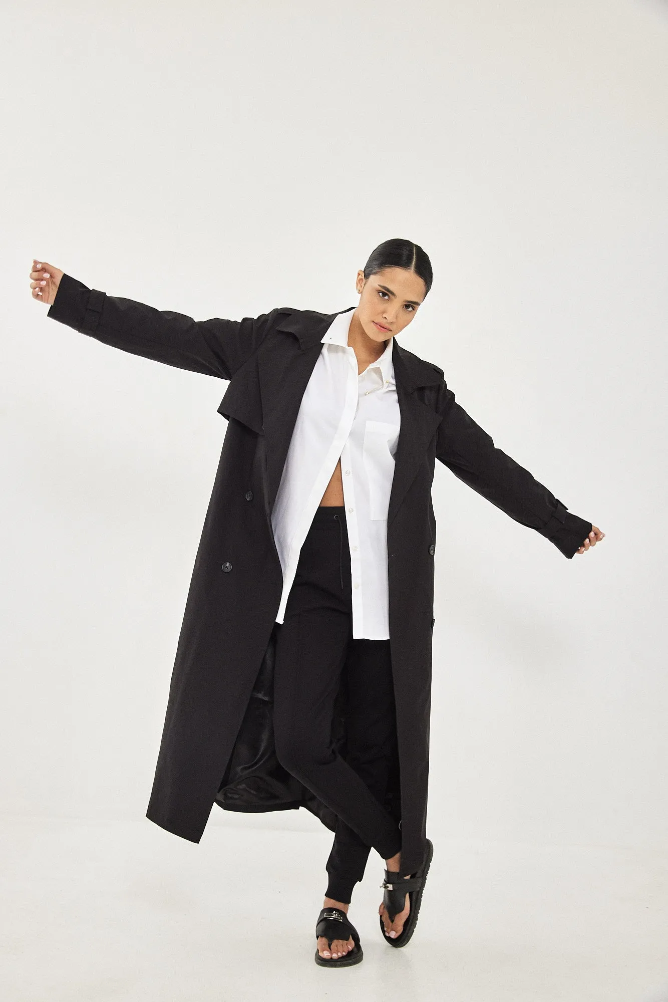 TRENCH COAT